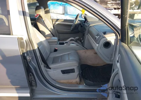 2004 Porsche Cayenne S из США, поврежденный, VIN WP1AB29P24LA74243